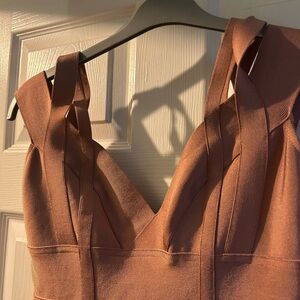 Elegant Pink Sleeveless Dress